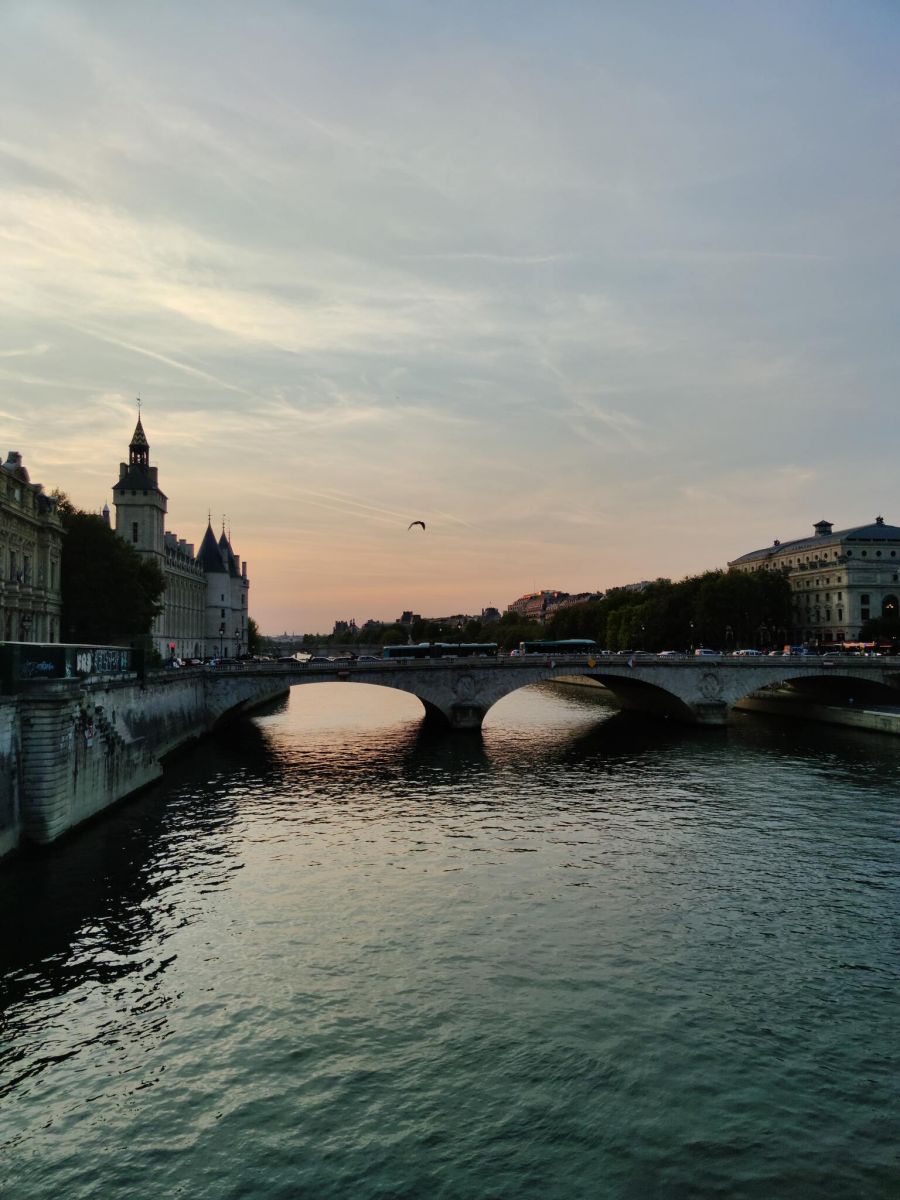 Asnières sur seine bord de seine